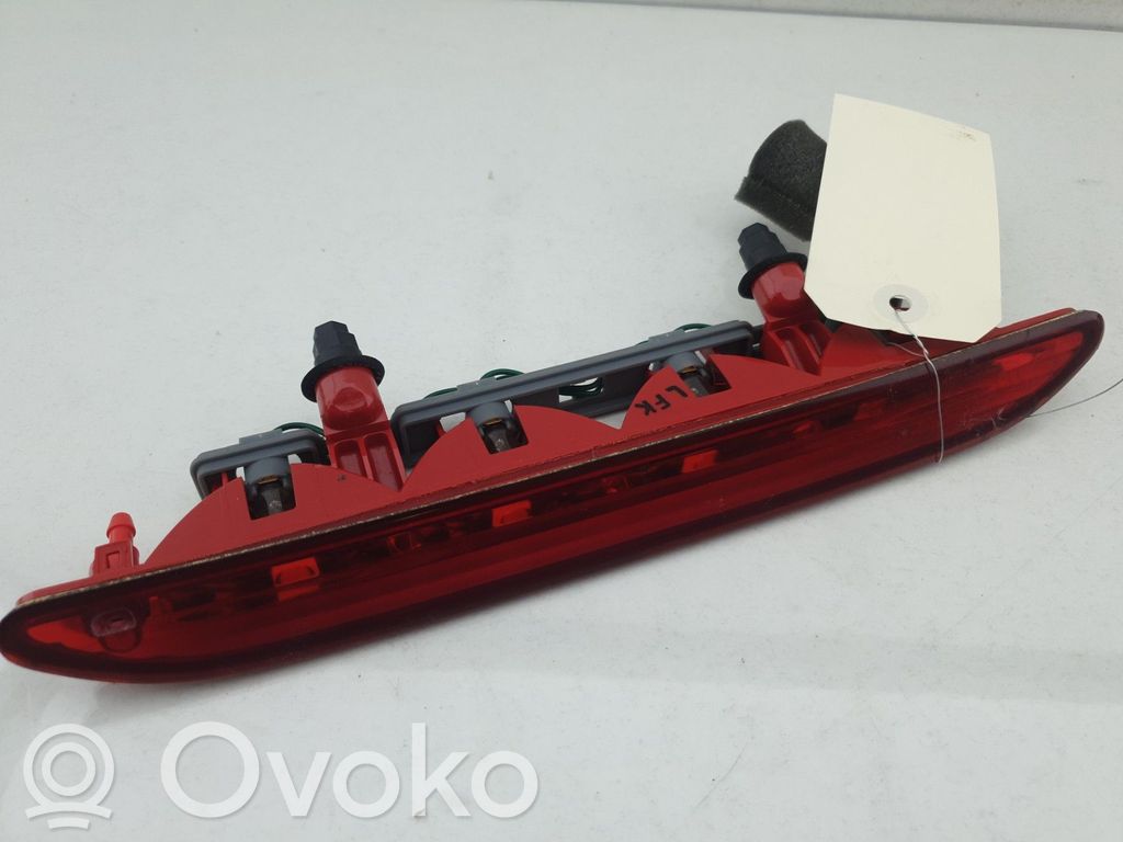 KIA Picanto Third/center stoplight 