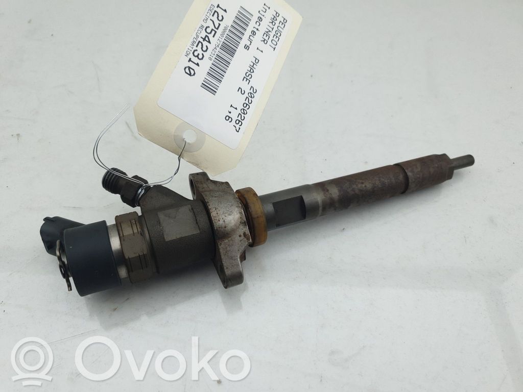 Inyector de combustible   1609850180