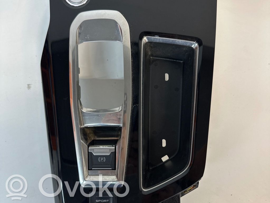 Peugeot 3008 II Ātrumu pārslēgšanas sviras dekoratīvā apdare (plastmasas) 