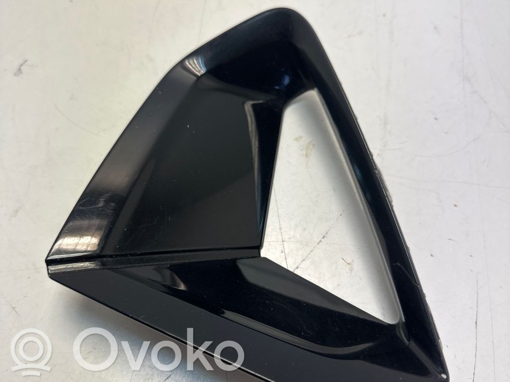 Audi e-tron Front bumper lower grill 