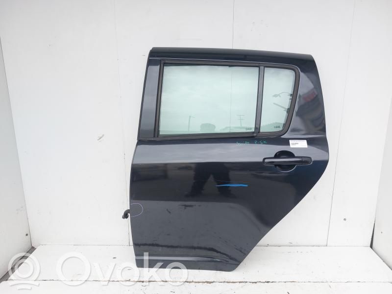 Suzuki Swift I Puerta trasera 