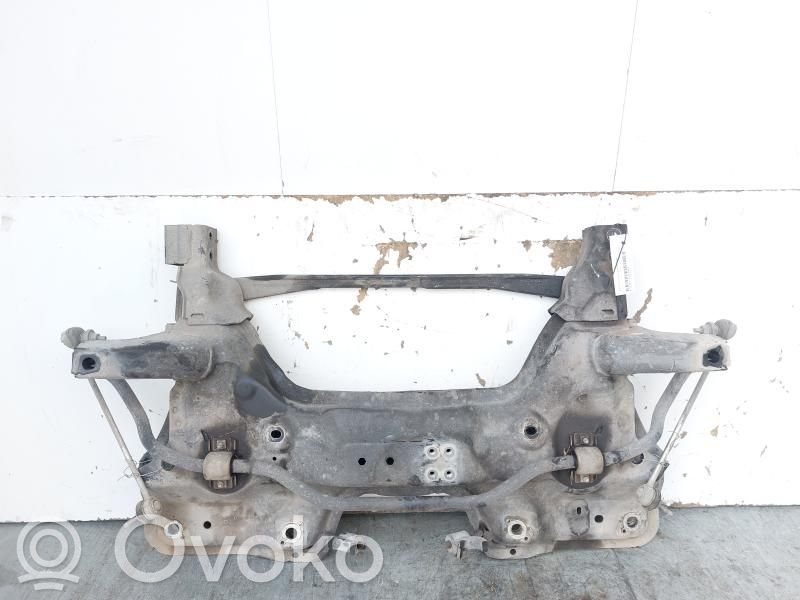 Opel Adam Priekinis traversas 