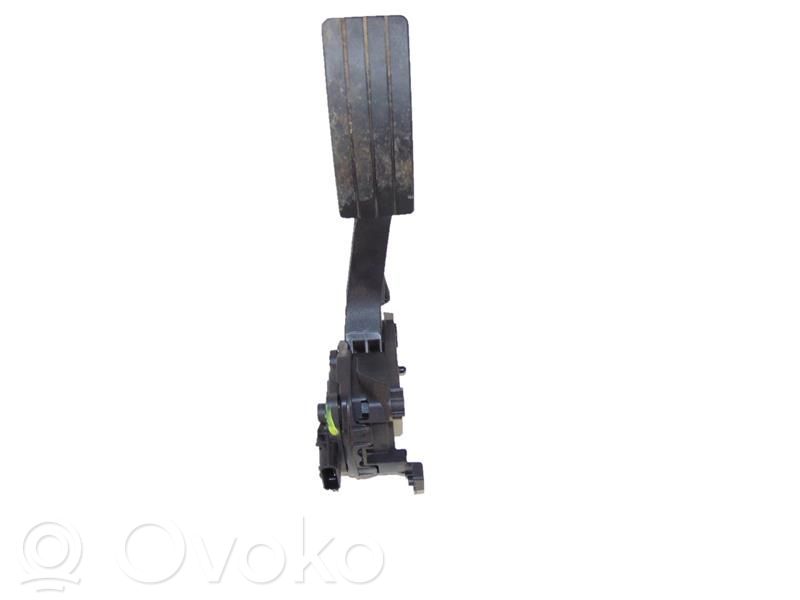 Renault Twingo III Accelerator throttle pedal 