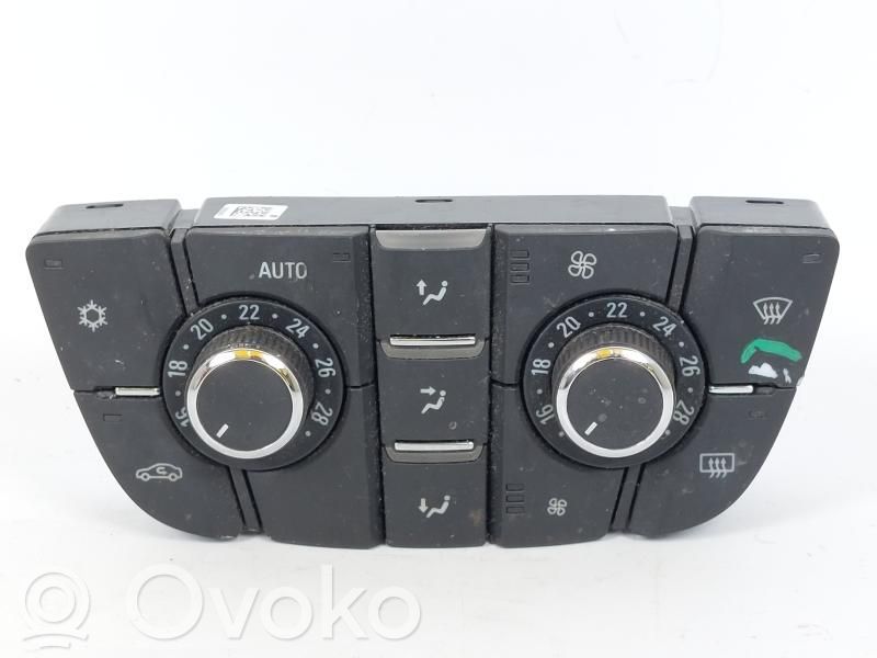 Opel Meriva B Center console 
