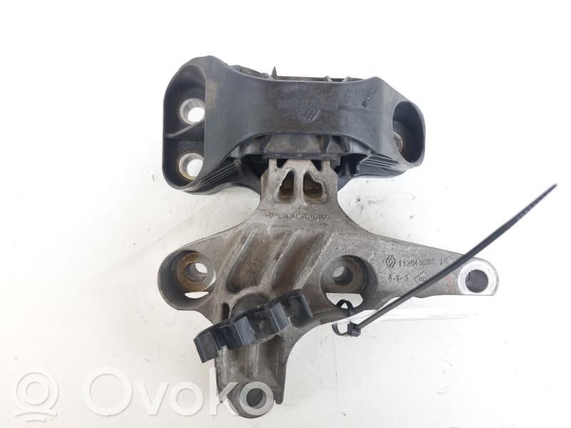 Renault Clio IV Engine mount bracket 