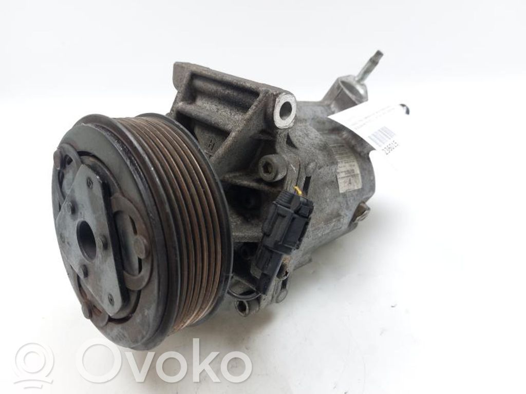 Nissan Note (E11) Air conditioning (A/C) compressor (pump) 