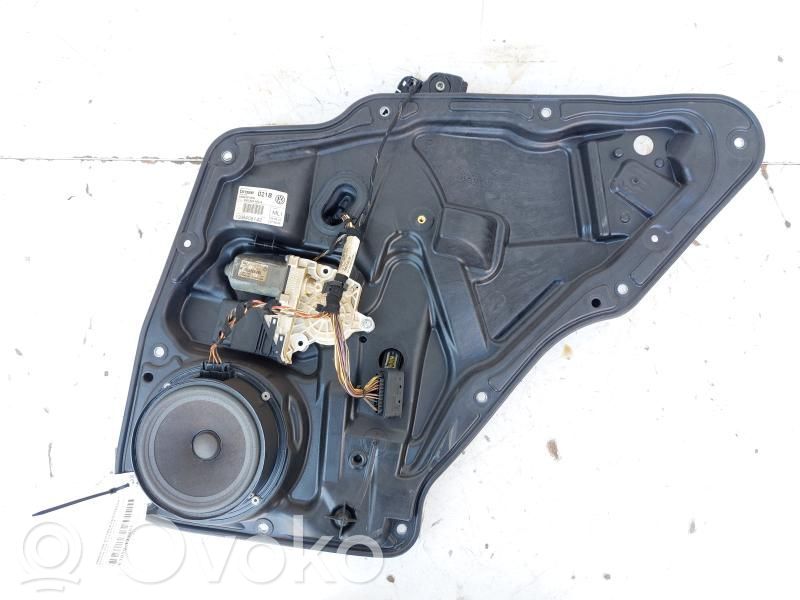 Volkswagen Tiguan Macara geam spate manuală 
