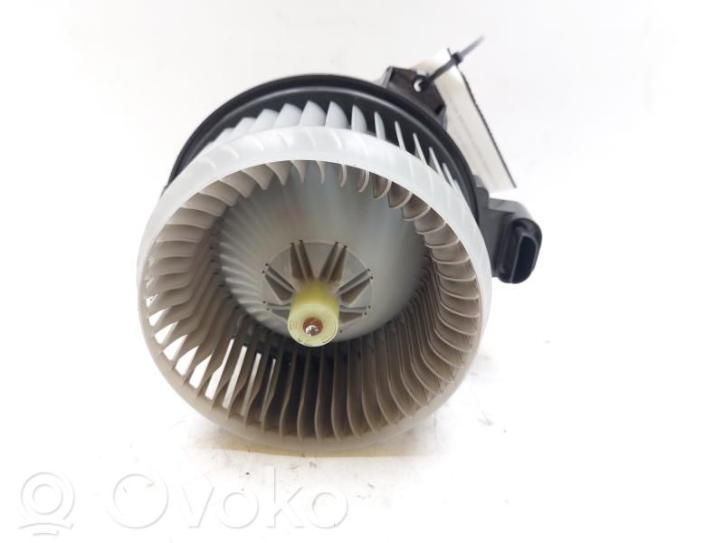 Toyota Auris E180 Mazā radiatora ventilators 