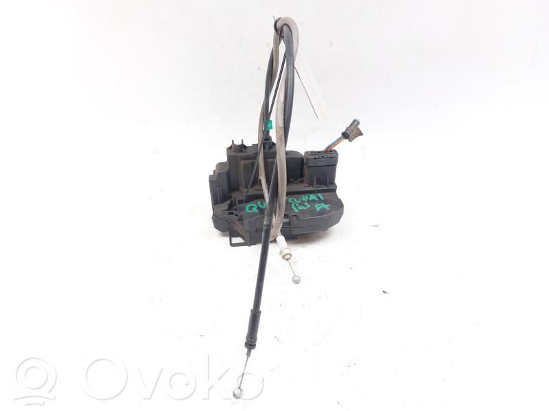 Nissan Qashqai Takaoven lukko