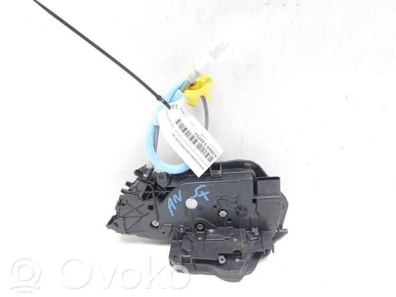 BMW 1 F40 Etuoven lukko 