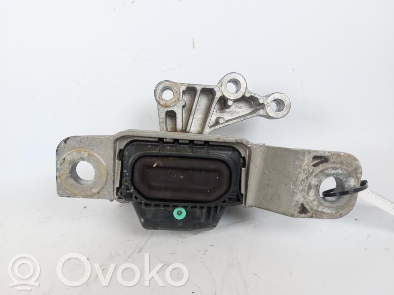 Ford Focus Engine mount bracket 