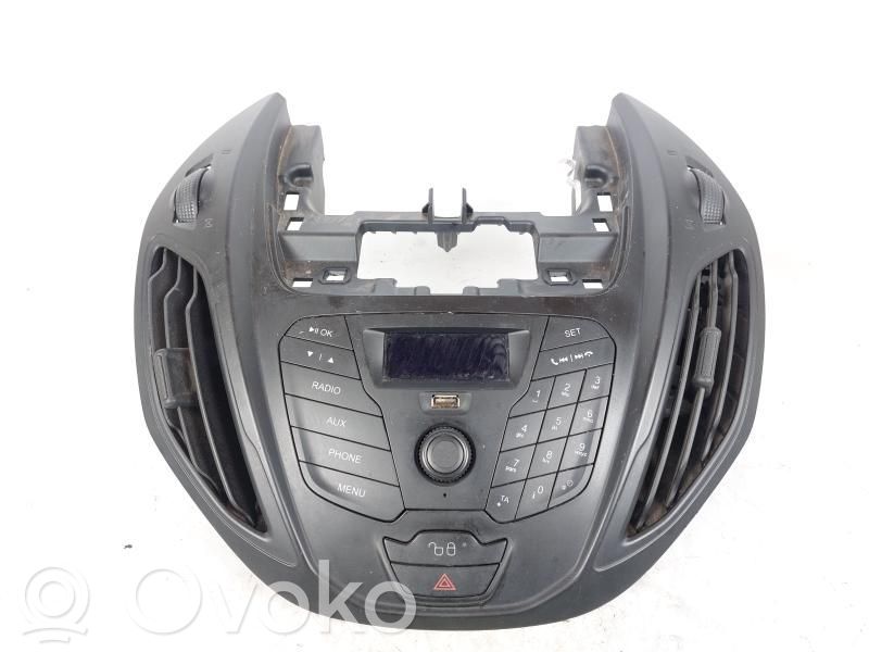 Ford Transit Courier Radio/CD/DVD/GPS head unit 