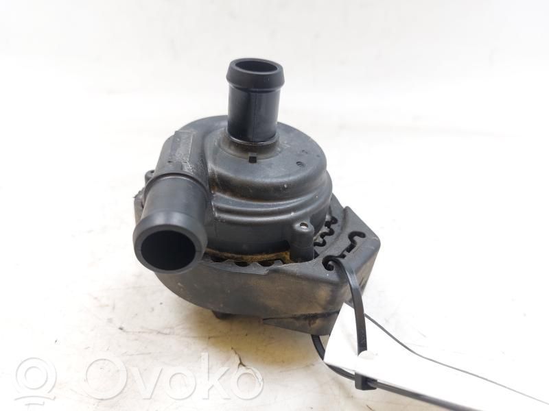 Fiat 500E Water pump 