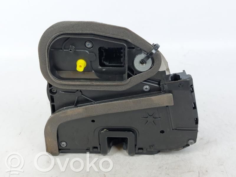 Opel Astra K Front door lock 