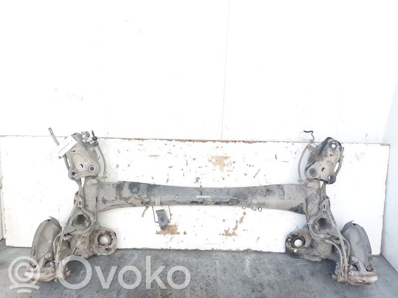 Opel Corsa F Belka osi tylnej 