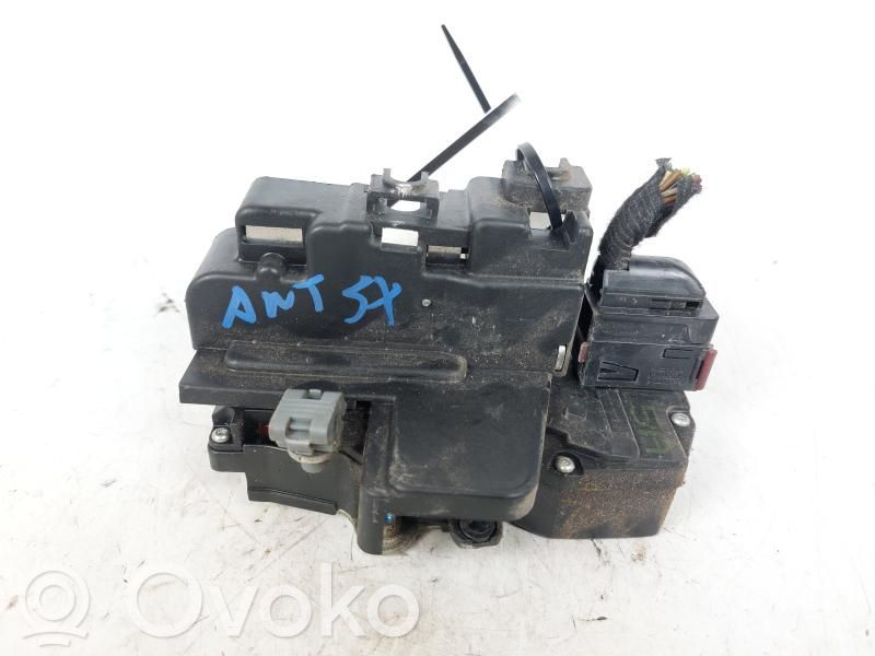 Opel Antara Priekšpusē slēdzene 
