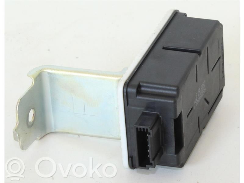 Suzuki Ignis Aktiivijousituksen ohjainlaite (ESP) 