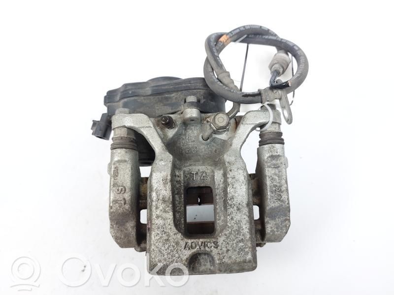 Toyota RAV 4 (XA50) Pinza del freno anteriore 