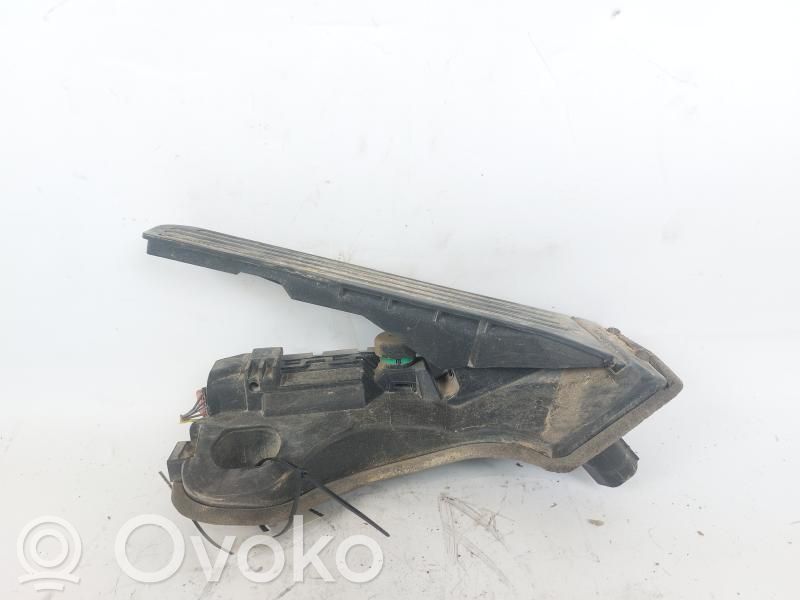 Volkswagen Caddy Gaspedal 