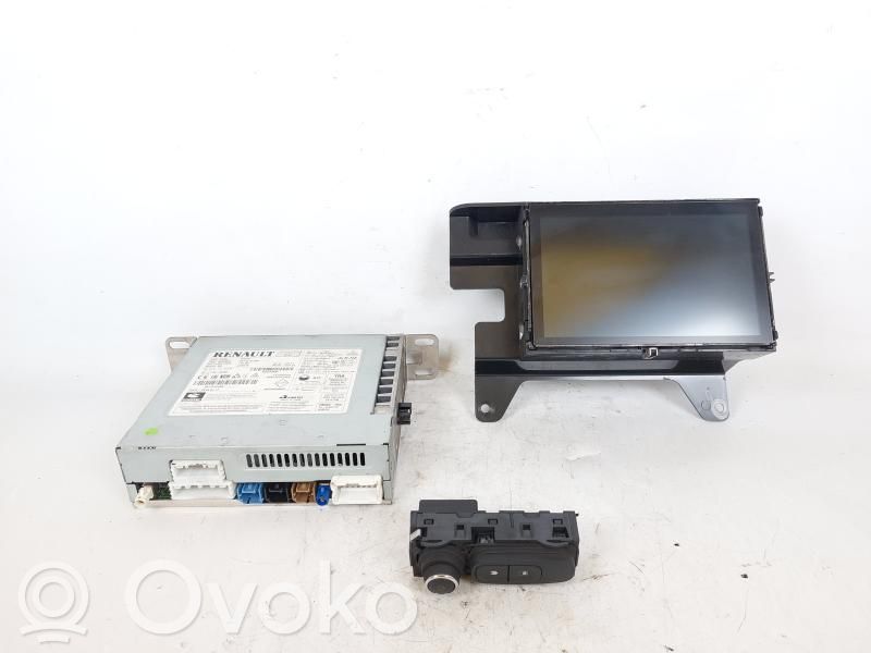 Renault Kadjar Radio/CD/DVD/GPS head unit 