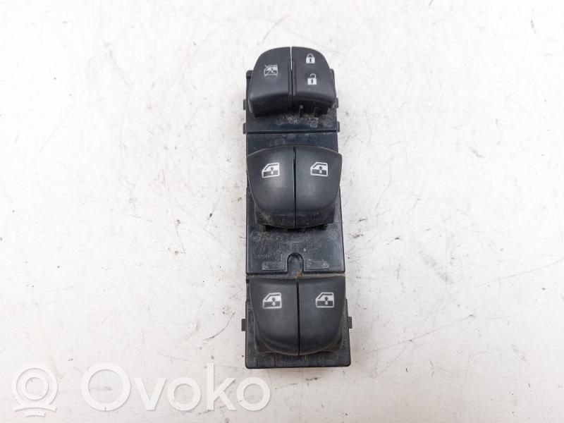 Nissan Qashqai Comutator comandă geamuri electrice 