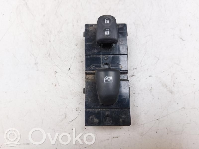 Nissan Qashqai Comutator comandă geamuri electrice