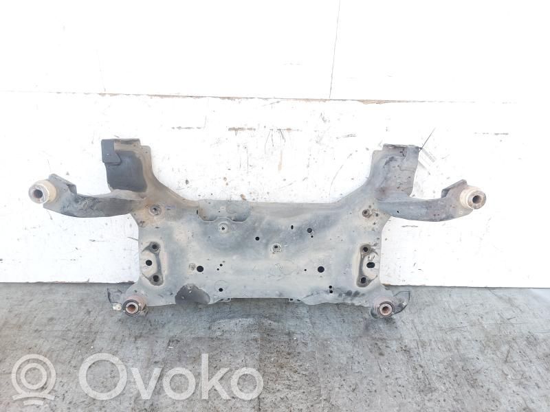 Ford Kuga II Priekinis traversas 