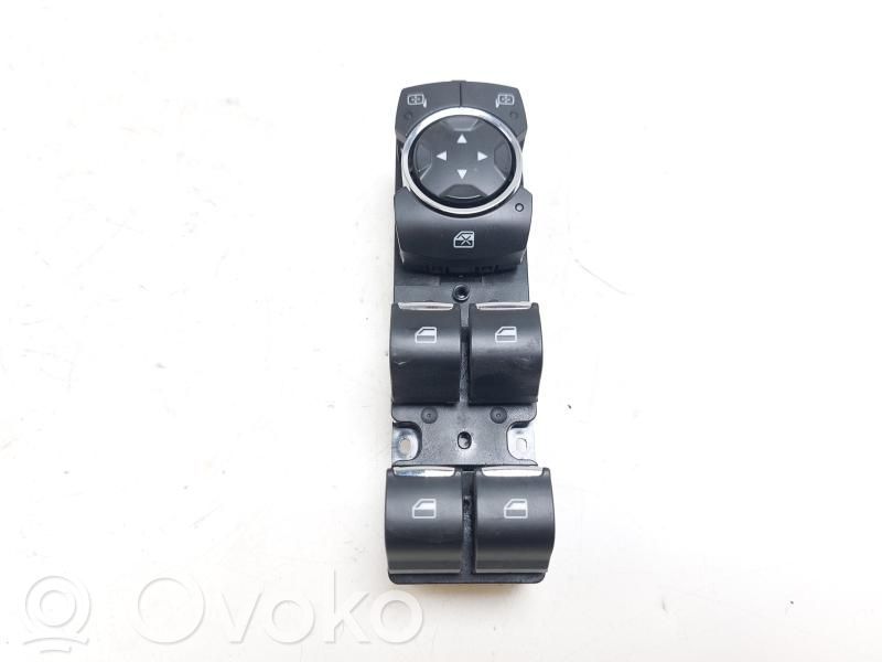 Ford Ecosport Przyciski szyb 