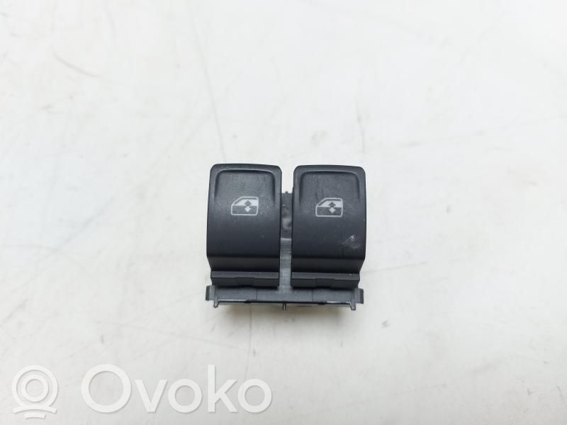 Skoda Fabia Mk4 (6VA) Przyciski szyb 