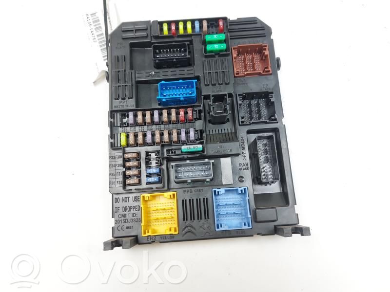 Citroen C3 Fuse module 