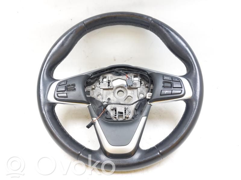 BMW 2 F46 Stūre 