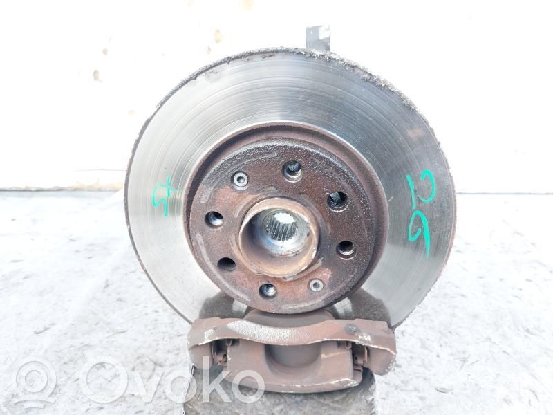 Opel Corsa D Mozzo ruota anteriore 
