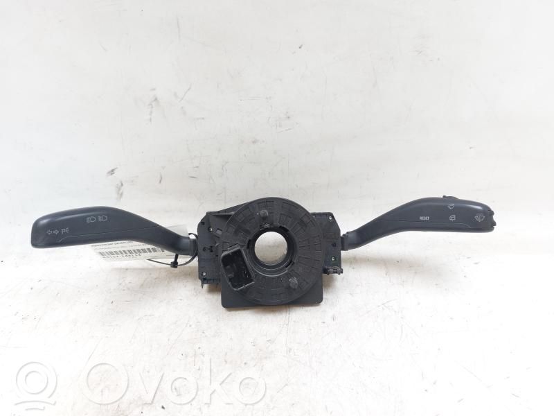 Volkswagen Polo Light switch 