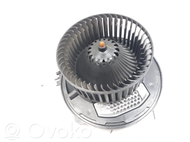 Skoda Superb B8 (3V) Вентилятор печки 