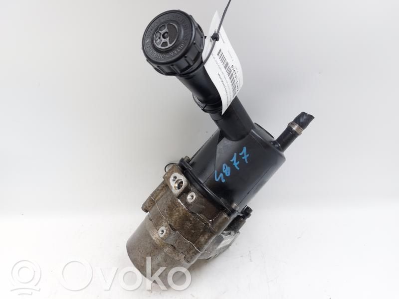 Citroen C4 I Ohjaustehostimen pumppu 