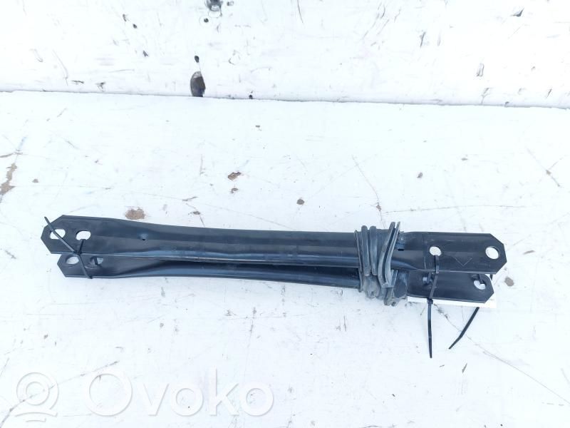 Jäähdyttimen kannatin   GX733B329A