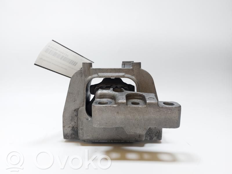 Engine mount bracket   5WA199262AQ,5Q0189262BJ