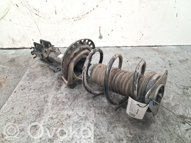 Renault Clio IV Amortiguador delantero 