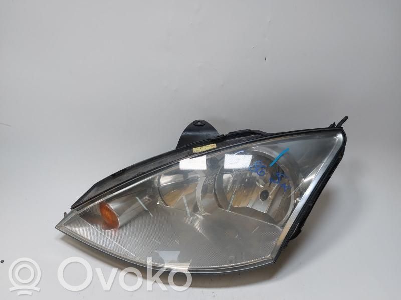 Ford Focus Headlight/headlamp 