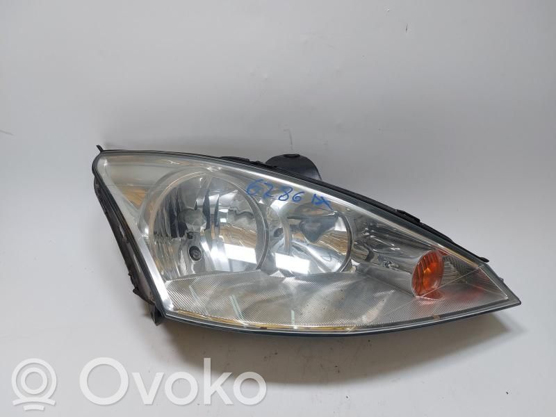 Ford Focus Headlight/headlamp 