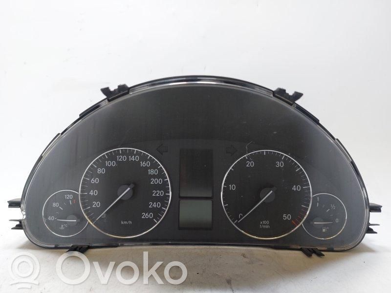 Mercedes-Benz C W203 Vitezometru (grup de instrumente) 