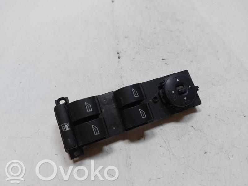 Ford Focus Electric window control switch 