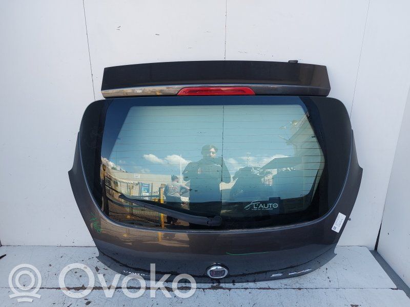 Fiat Bravo Tylna klapa bagażnika 
