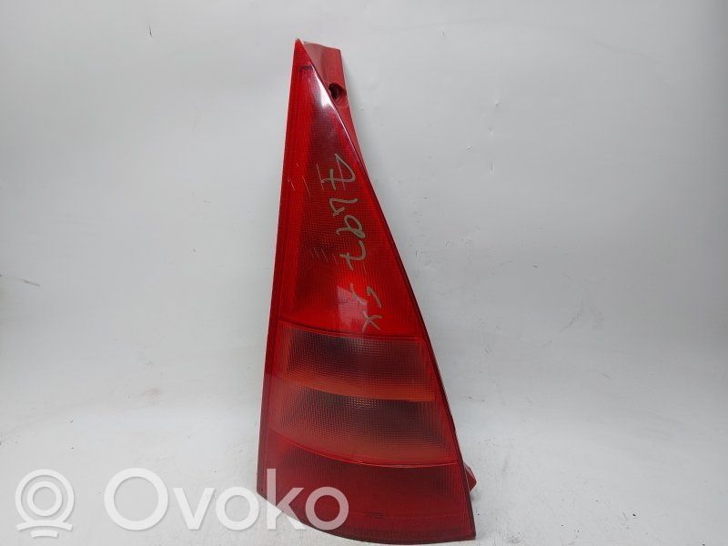 Citroen C3 Aizmugurējais lukturis virsbūvē 