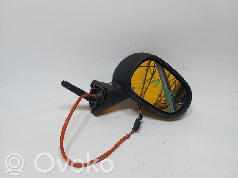 Renault Modus Front door electric wing mirror 