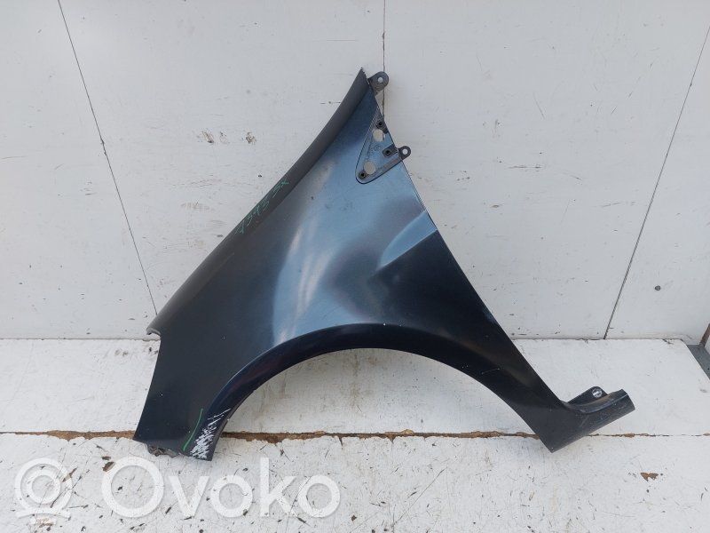 Renault Clio III Etupuskurin kulmaosan verhoilu 