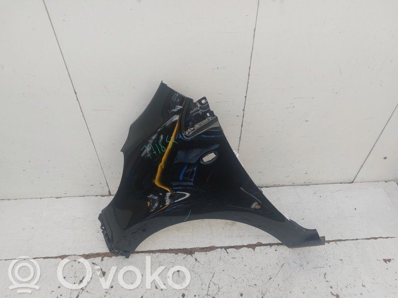 Peugeot 107 Etupuskurin kulmaosan verhoilu 