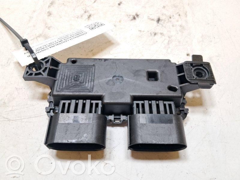 Unidad de control/módulo del motor   A0009008214,A0009008214