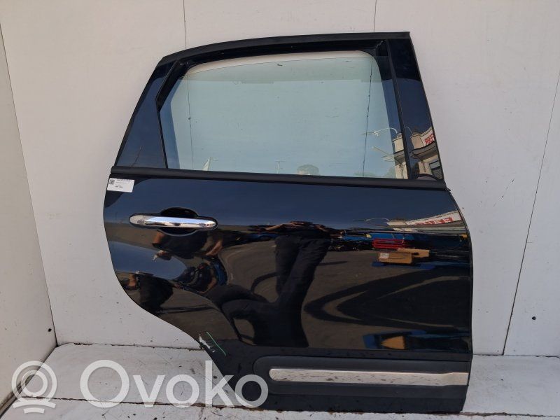 Fiat 500L Puerta trasera