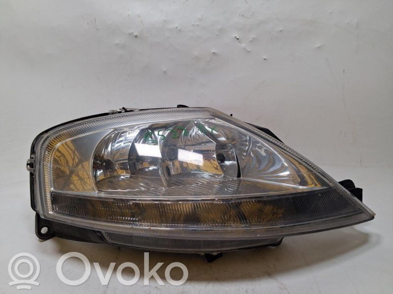 Citroen C3 Lampa przednia 